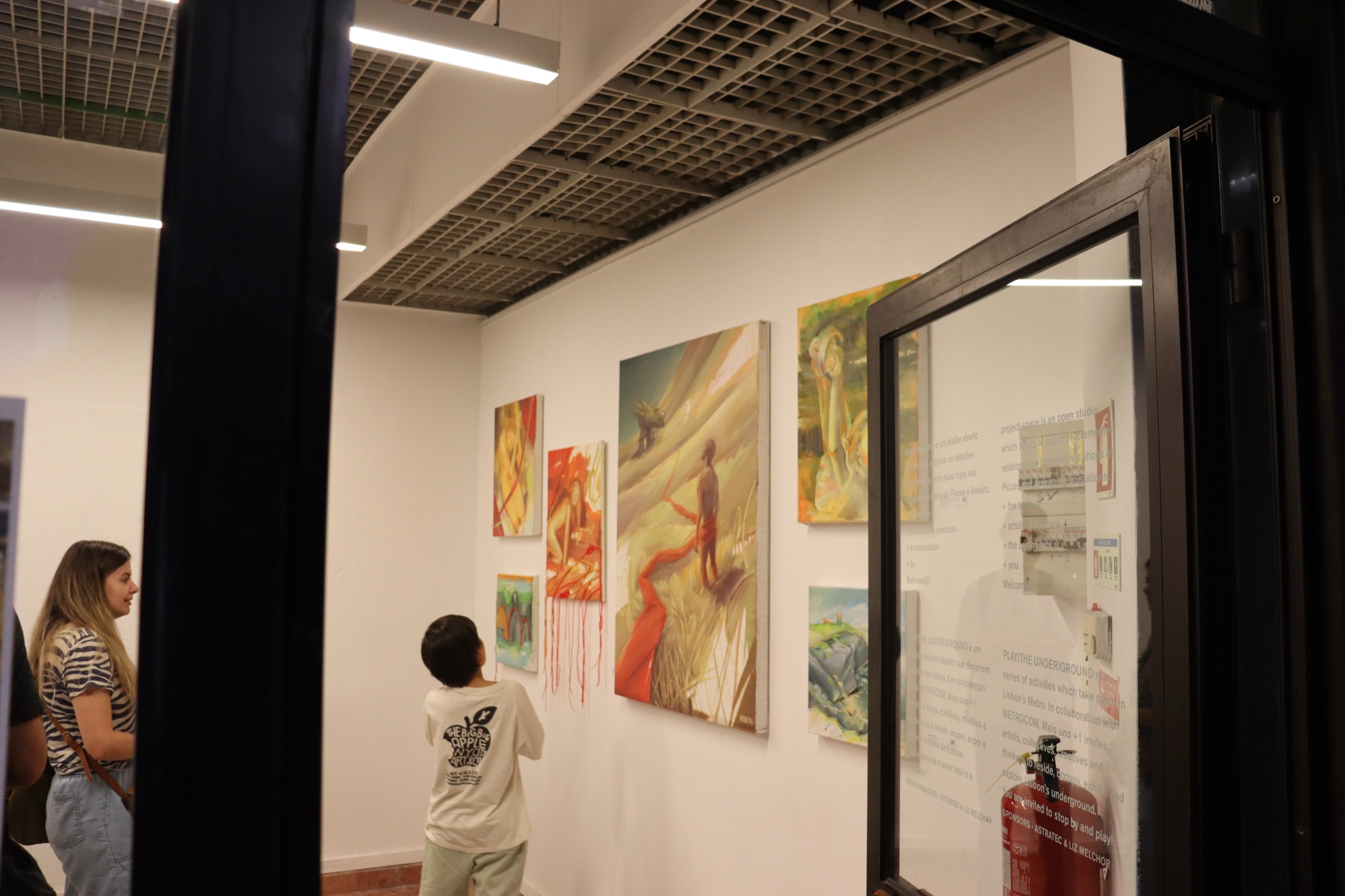 Emotional Transit: A Visual Dialogue with Picoas
